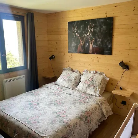 Appartement T4 Les Molanes 1500 *